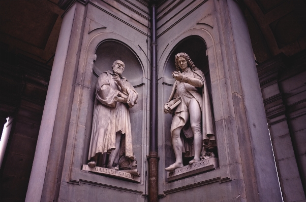 Monument statue religion italy Photo