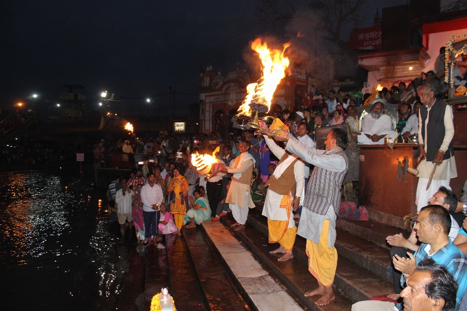 Night river crowd religion