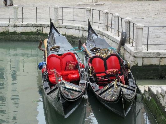 Foto Laut kapal kendaraan italia