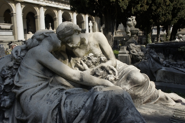 Foto Pedra monumento estátua humano