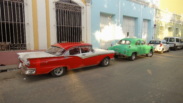 Car green red vehicle Photo