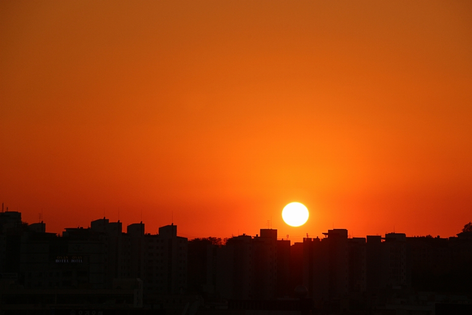 Mare orizzonte cielo sole