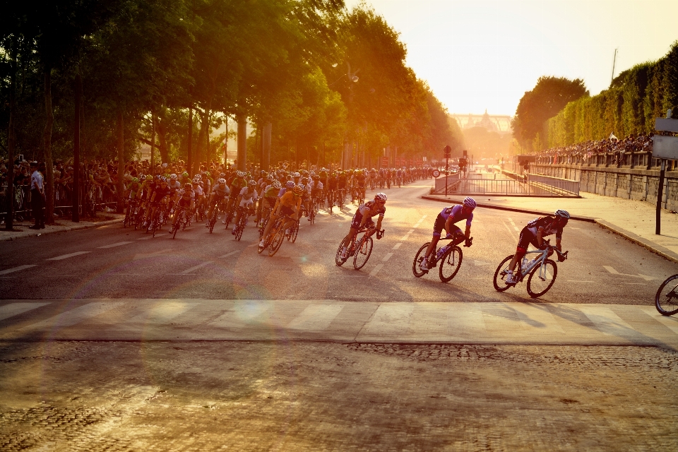 Sport night morning paris