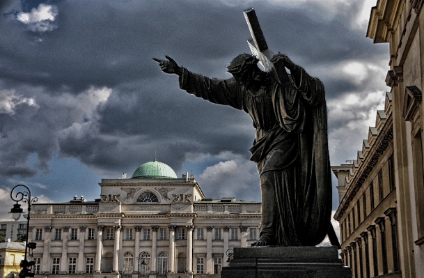 Sky monument statue storm Photo