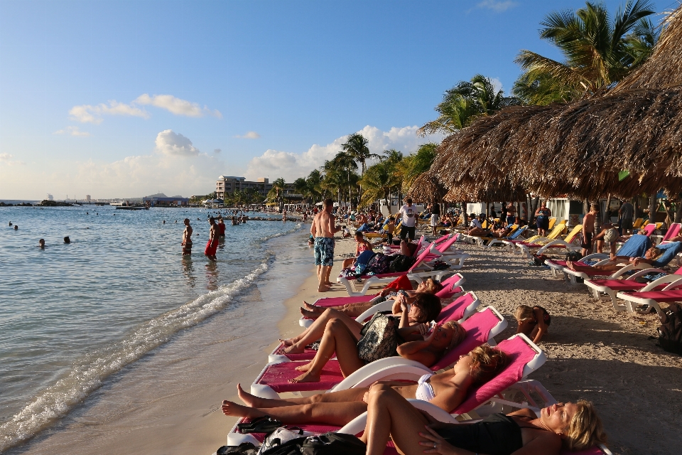 Playa mar agua gente