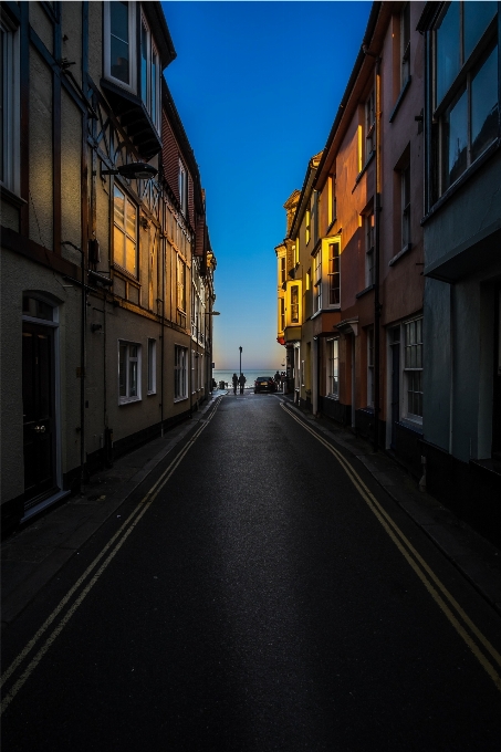 Architettura cielo strada notte