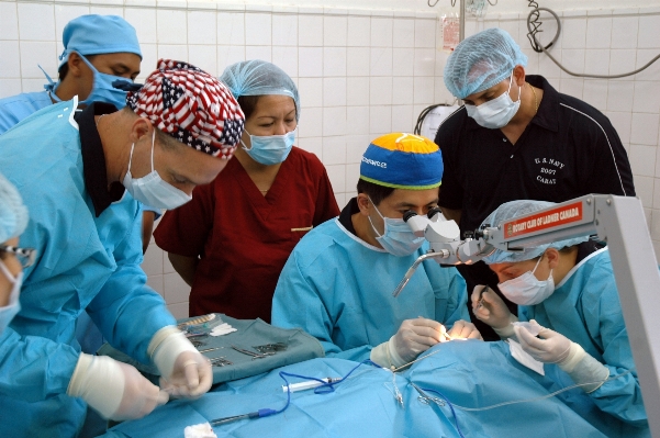 生物学 薬 健康 目 写真