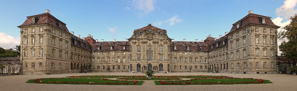 Architektura budynek pałac
 pałac