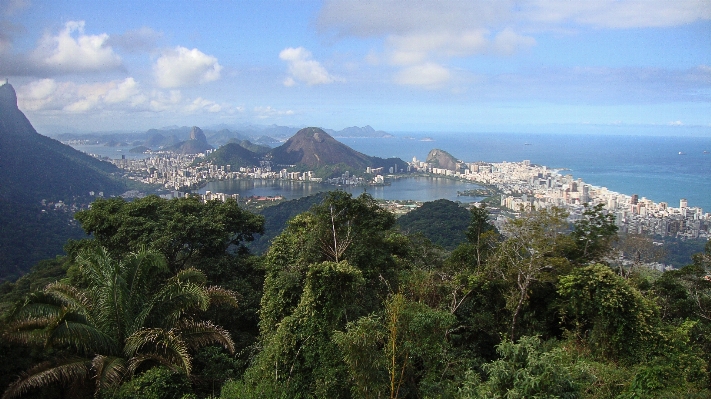 風景 海 海岸 山 写真