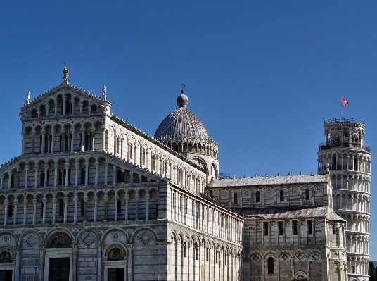 Foto Architettura edificio palazzo punto di riferimento