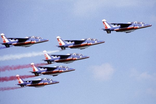 Foto Volador avión aeronave militar