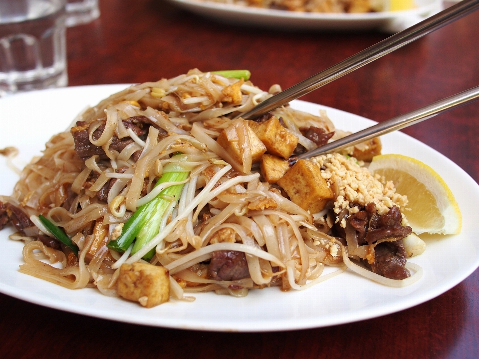 亚洲人 盘子 一顿饭 食物