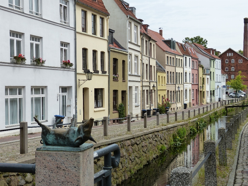 Eau pont ville ruelle