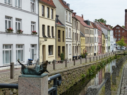 Water bridge town alley Photo