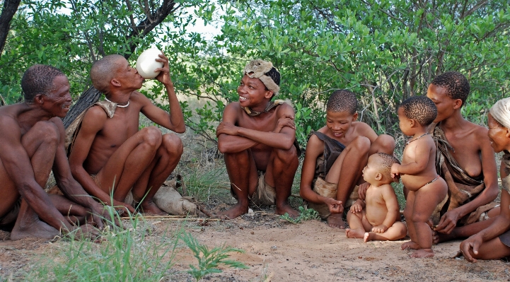 Photo Homme personnes jungle boue