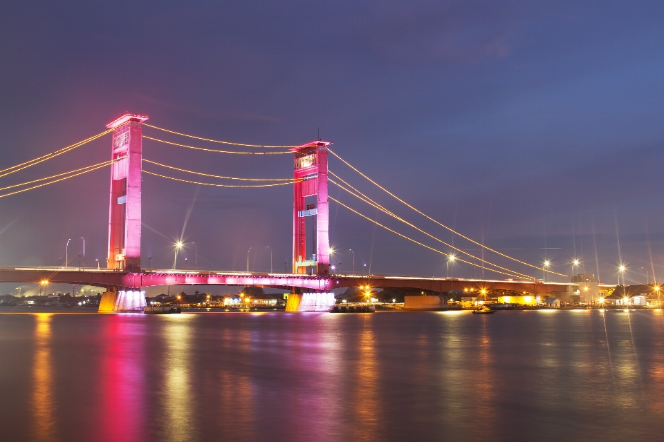 Ponte horizonte noite paisagem urbana