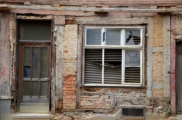 Photo Bois loger fenêtre bâtiment