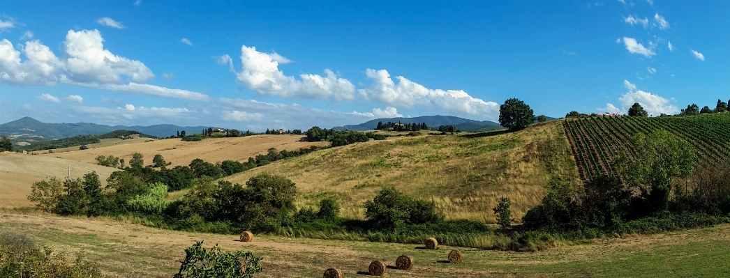 Foto Paisagem região selvagem
 montanha céu