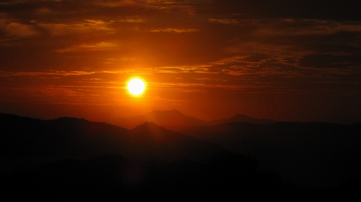 Horizon mountain cloud sky Photo