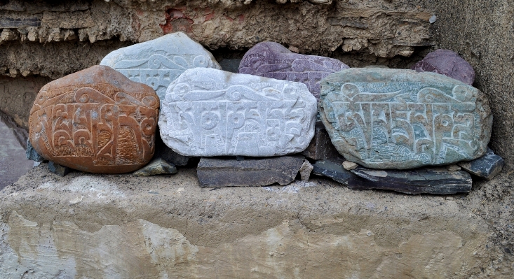 Rock white purple wall Photo