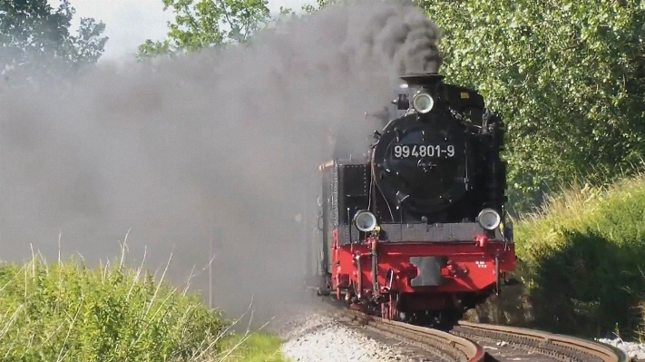 Foto Acompanhar estrada de ferro trem fumaça