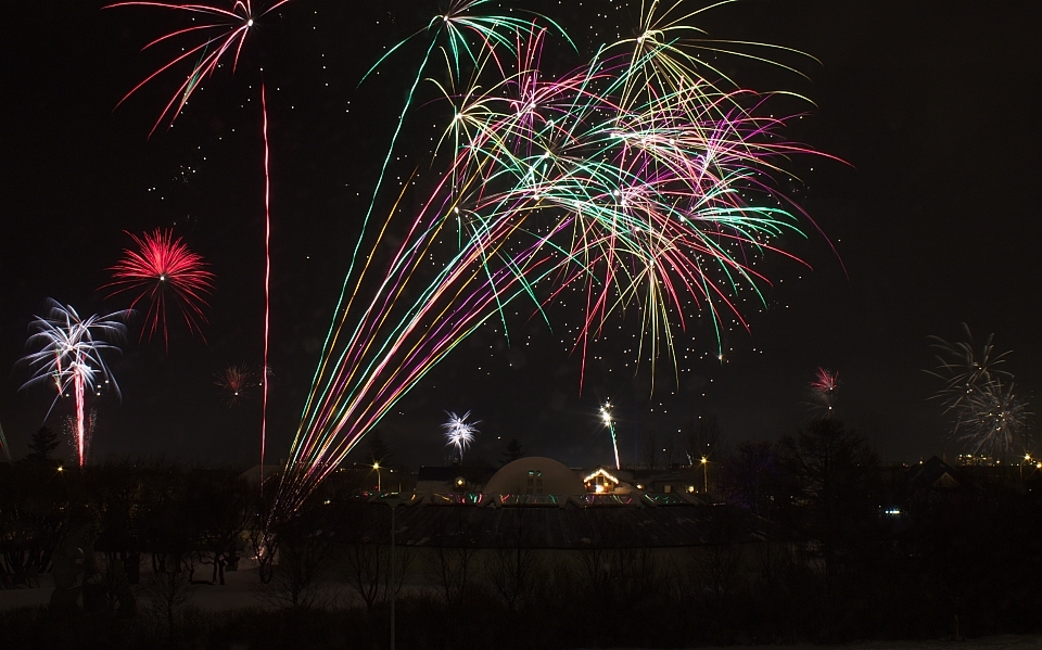 Notte ricreazione fuochi d'artificio celebrazione