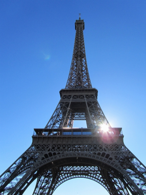 Cielo torre eiffel parís rascacielos