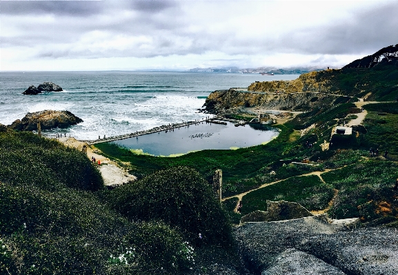 Foto Pantai lanskap laut pesisir