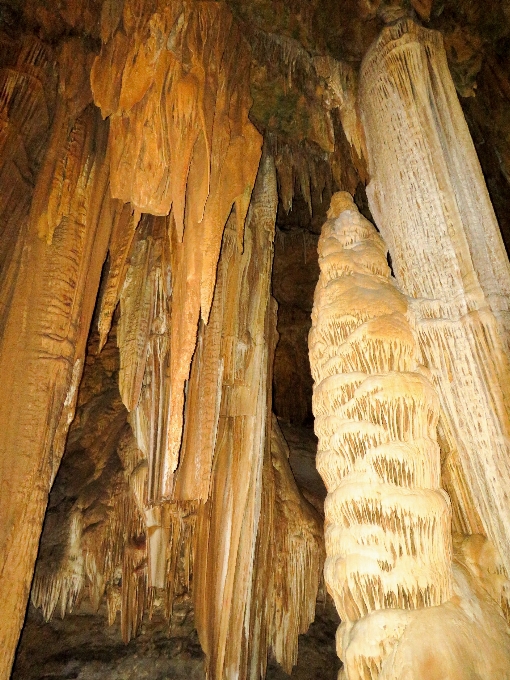 Natura formazione metropolitana grotta