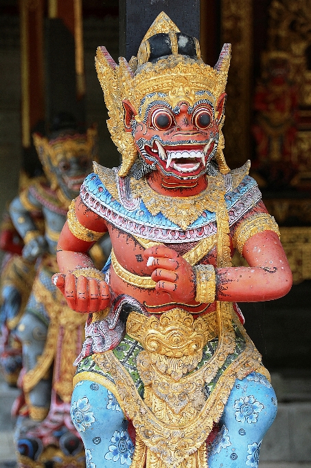 Monumento estatua carnaval juguete