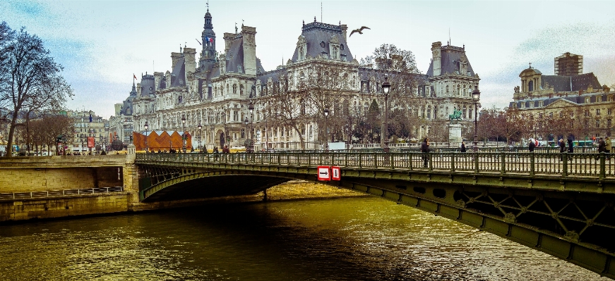 風景 橋 街 シャトー
 写真