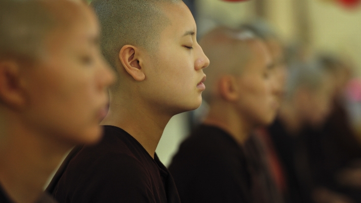 Foto Orang rakyat buddhis agama budha