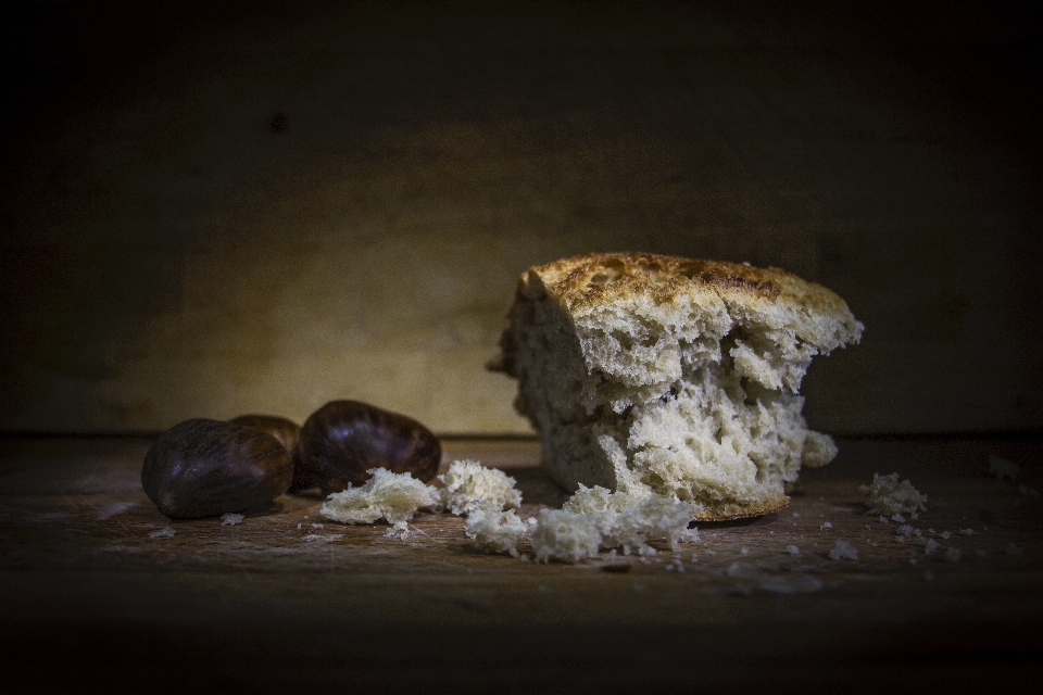 Formación cueva alimento otoño