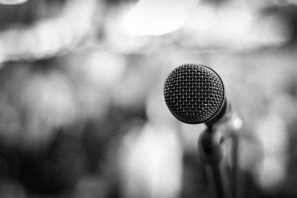 Musique lumière noir et blanc
 technologie