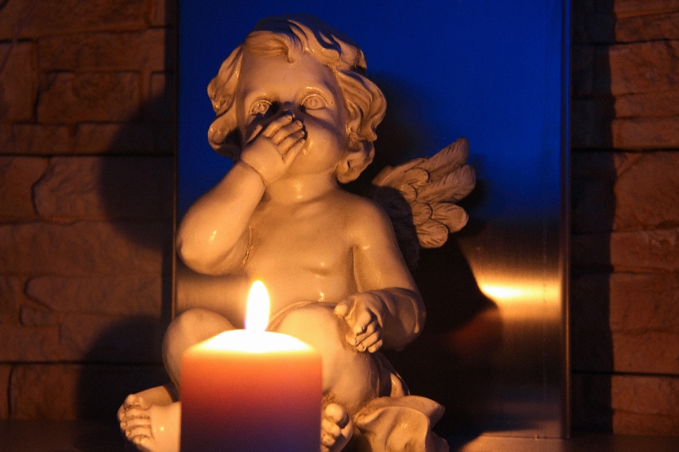 Monument statue candle lighting