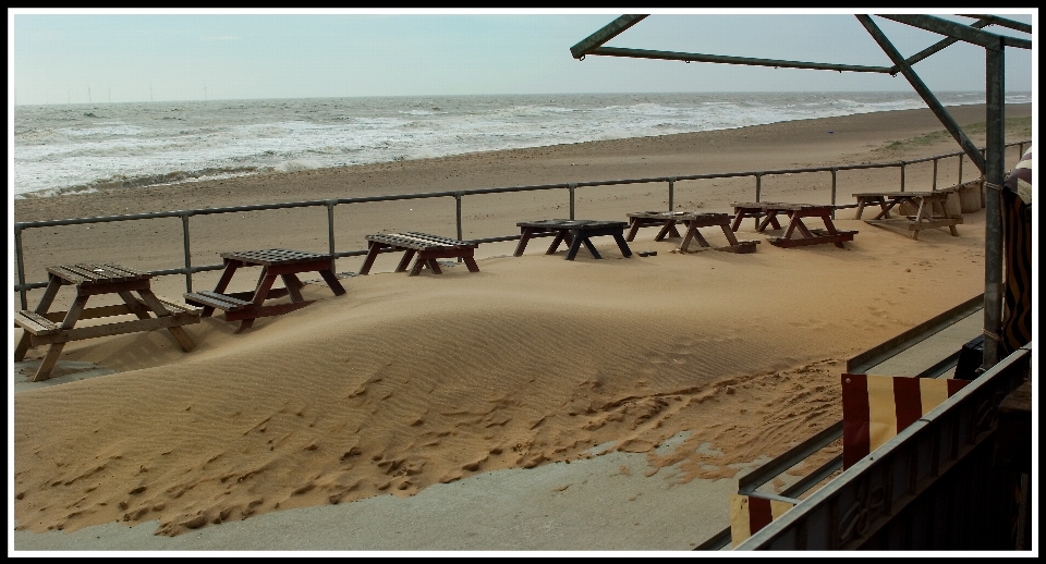 Spiaggia mare costa sabbia