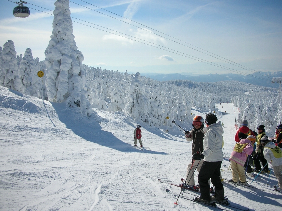 Montagne neige hiver chaîne de montagnes
