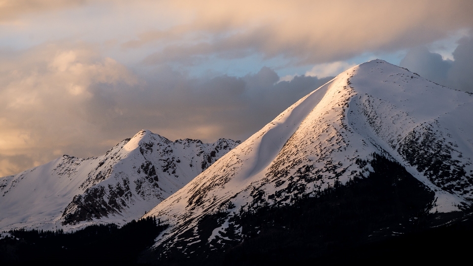 Paysage nature montagne neige