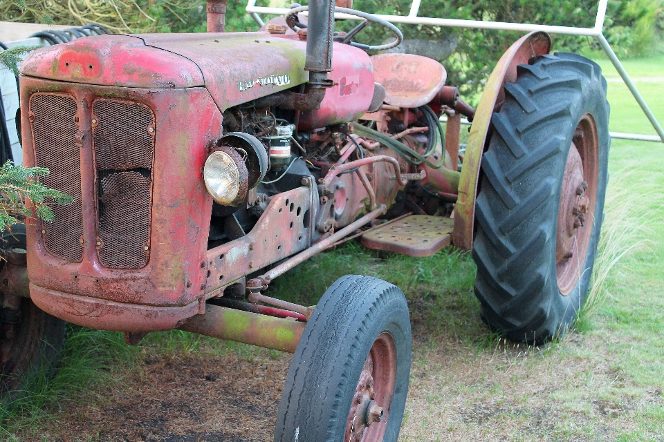 Work car tractor wheel