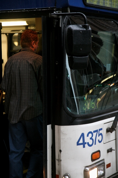 Rain transport vehicle public