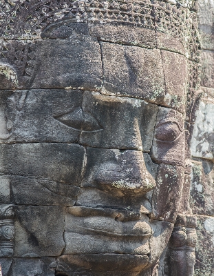 Rock wall monument statue Photo