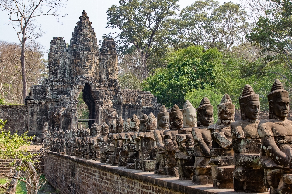 Building asia ruin place of worship