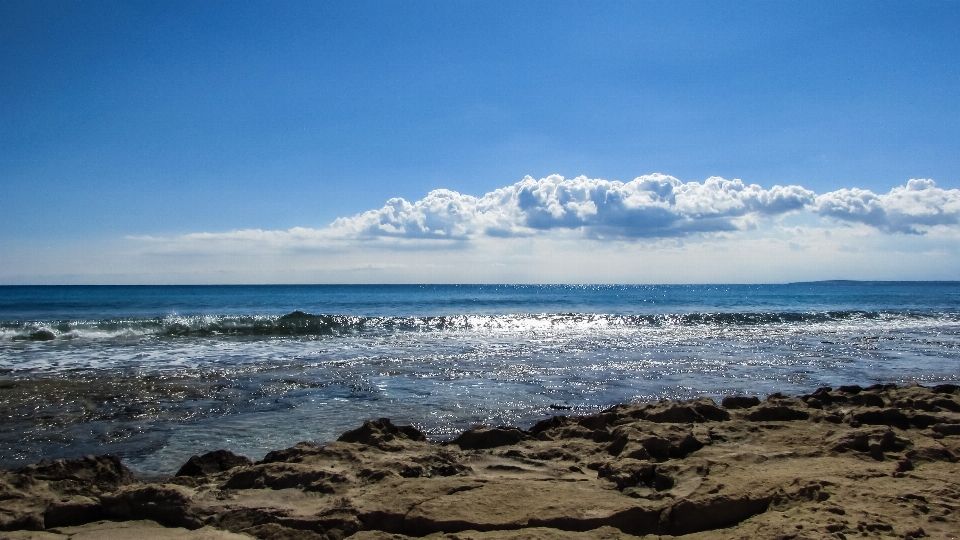 Praia mar costa areia