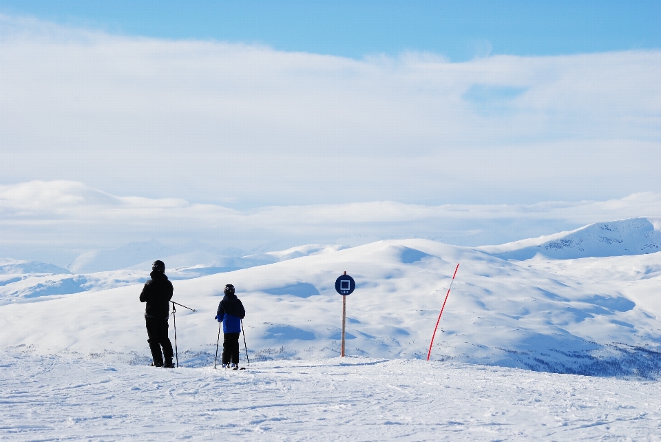 Montagne neige hiver soleil