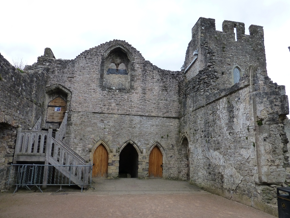 Bâtiment château
 la tour château