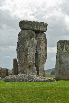 Rock monument statue alt Foto