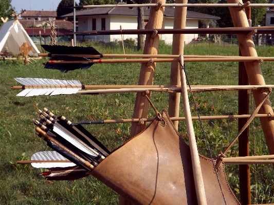 Wood vehicle arrows arc Photo