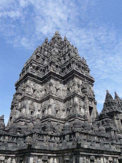 Edificio monumento religione punto di riferimento