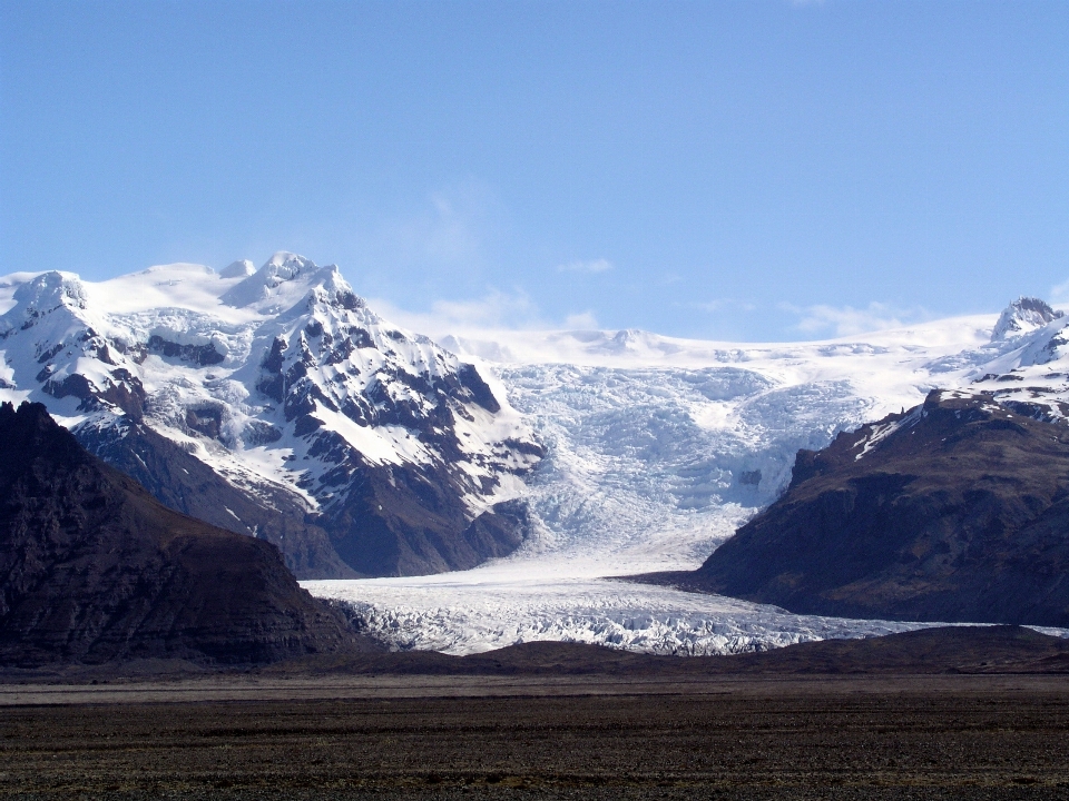 Paisaje montaña nieve cordillera
