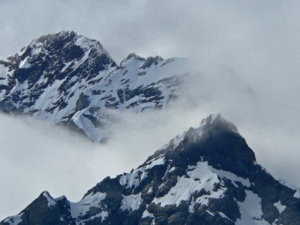 Paysage montagne neige froid